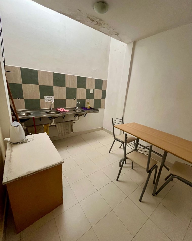 Complejo de oficinas y local comercial (ideal para inversion)