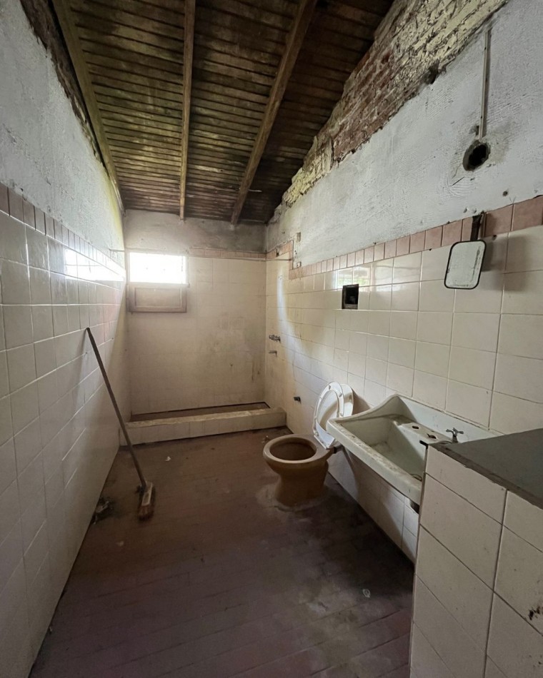 Casa a reciclar con amplio terreno