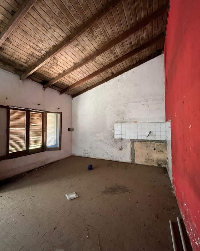 Casa a reciclar con amplio terreno