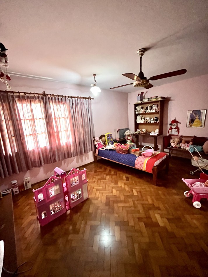 Importante casa de 4 dormitorios