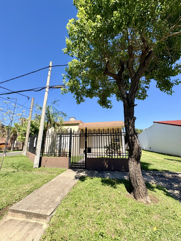 Casa de 3 dormitorios + galpon 