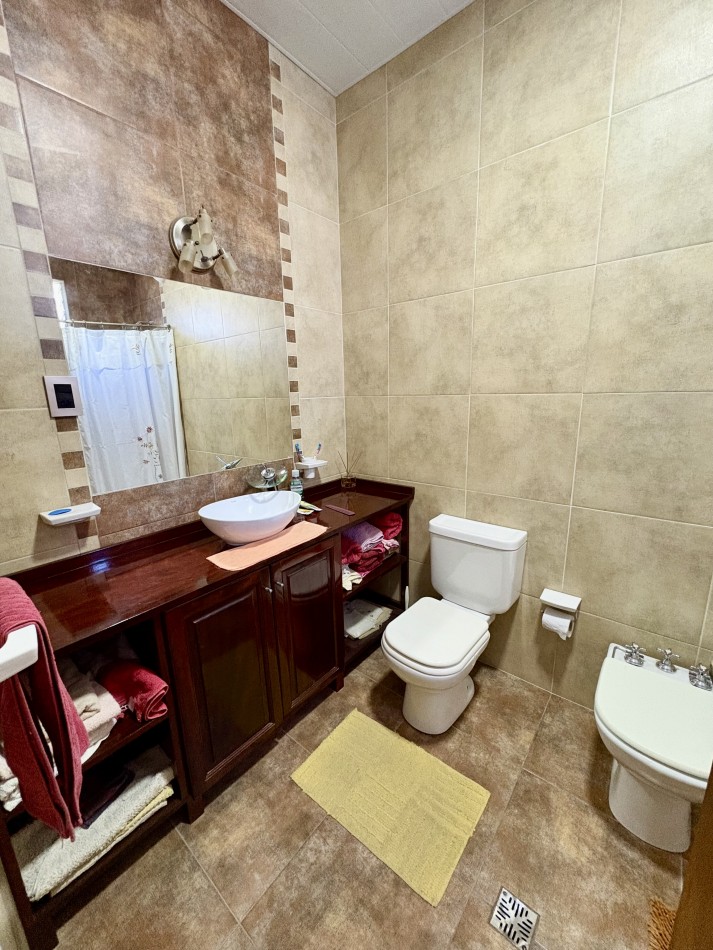 Casa de 3 dormitorios + galpon 