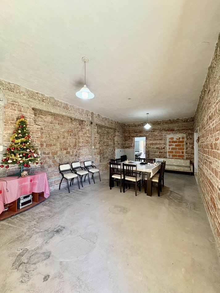 Casa de 3 dormitorios + galpon 