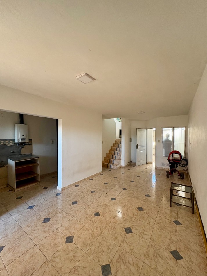 Duplex de 2 dormitorios con cochera