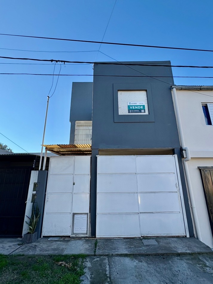 Duplex de 2 dormitorios con cochera