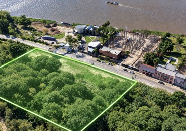 Gran terreno sobre Av. Estrada
